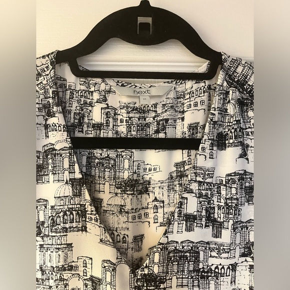 Next black and white v neck sleeveless top. - Picture 2 of 4